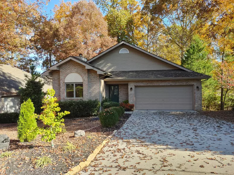 208 Toqua Greens LN, Loudon, TN 37774