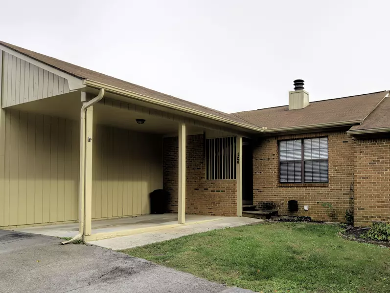 8600 Olde Colony Tr #120, Knoxville, TN 37923
