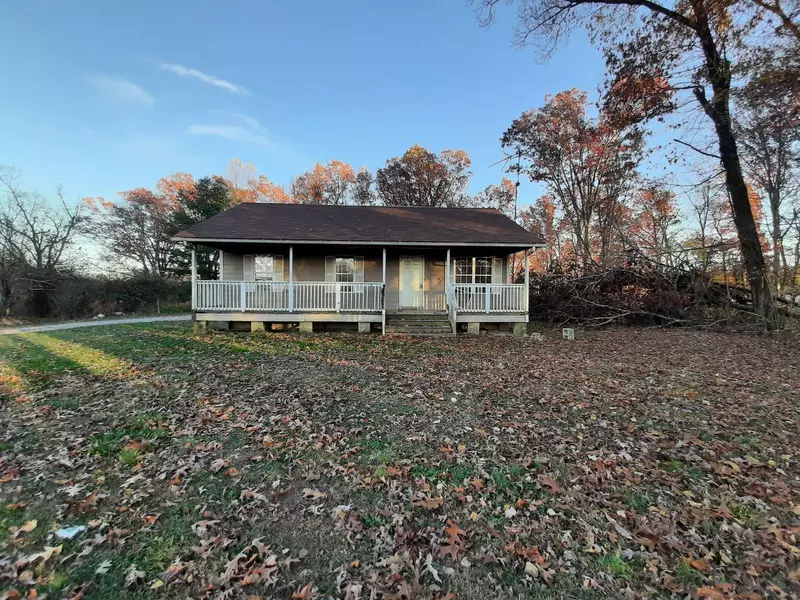 646 Ravenscroft Rd, Sparta, TN 38583