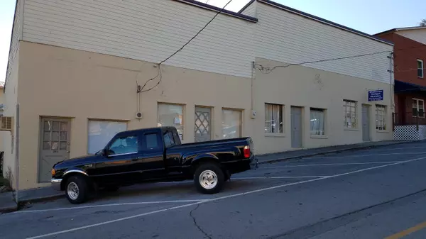 Tazewell, TN 37879,207 Montgomery St