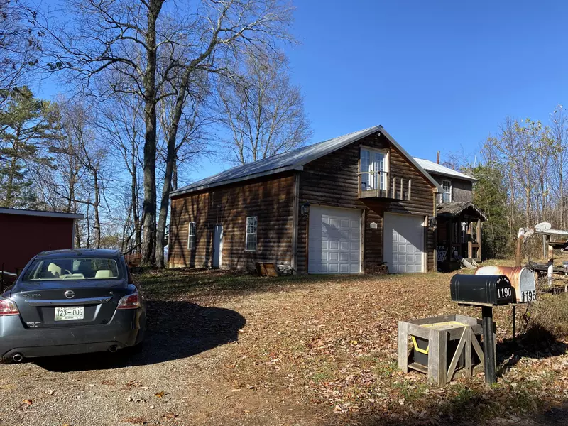 1195 Cane Creek Mtn Rd, Tellico Plains, TN 37385