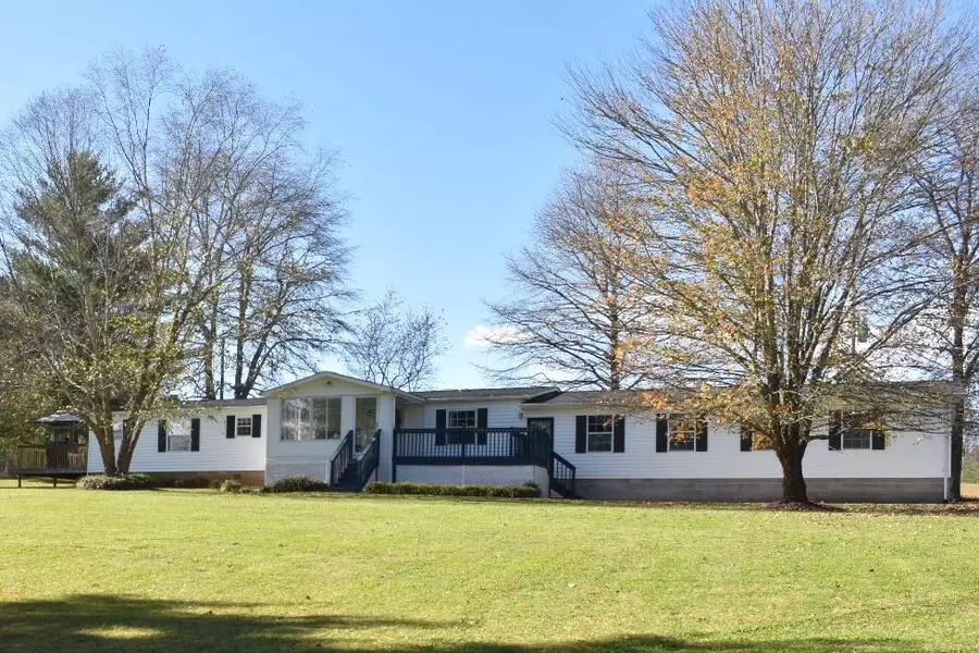 155 Copenhaver Rd, Lenoir City, TN 37771