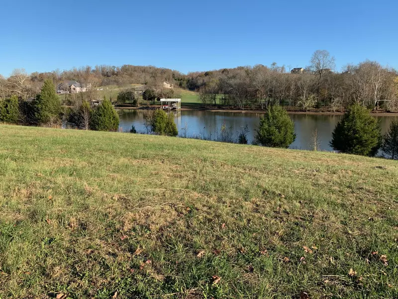 Pointe Vista DR, Rockwood, TN 37854