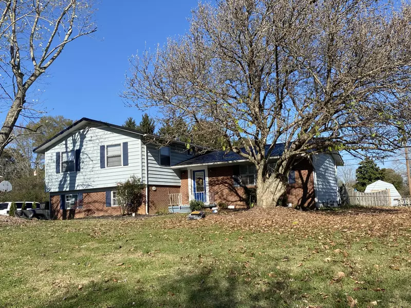 7712 Berkshire Blvd, Powell, TN 37849