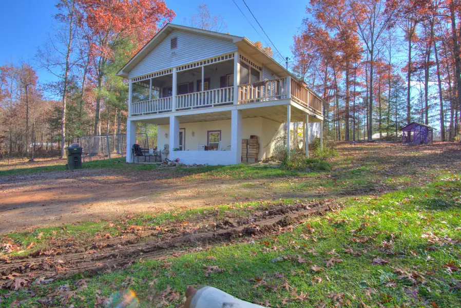 101 Renee LN, Clarkrange, TN 38553