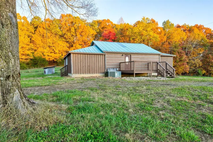 327 Mason Rd, Madisonville, TN 37354