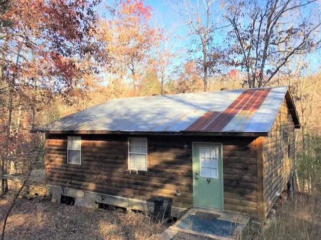 521 Old Stage Coach Tr, Lancing, TN 37770