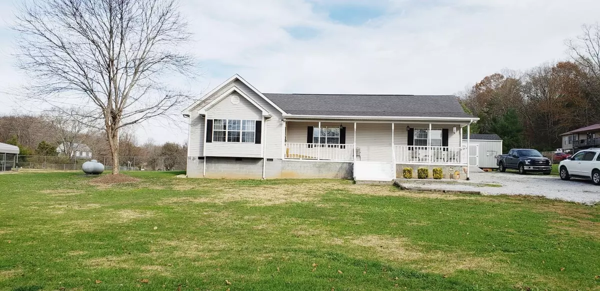 Dandridge, TN 37725,706 Rh Ellis Rd