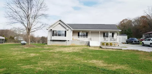 706 Rh Ellis Rd, Dandridge, TN 37725