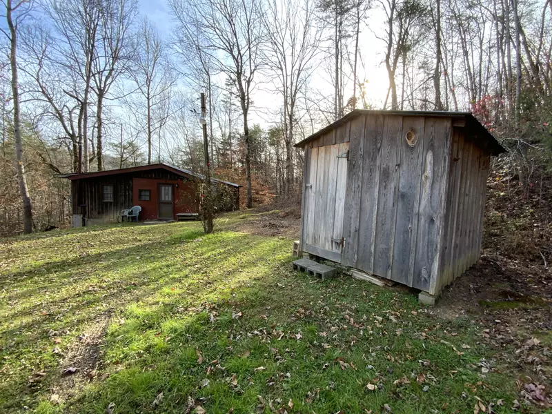 1306 Dogtown Rd, Ten Mile, TN 37880