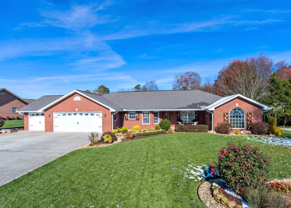 1012 Southwind Circle DR, Dandridge, TN 37725