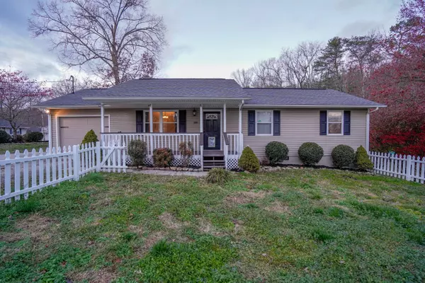 300 Red Fox LN, Clinton, TN 37716