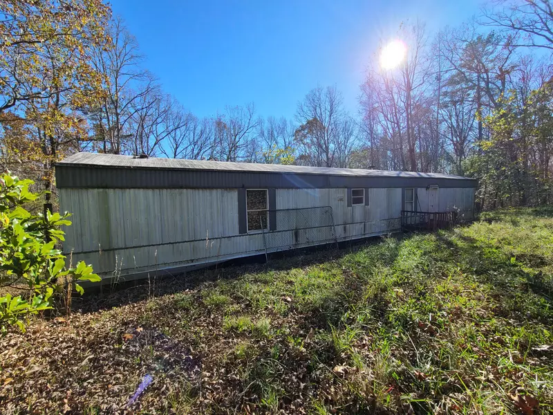 211 Woody LN, Kingston, TN 37763