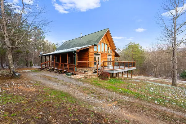 2375 Hebbertsburg Rd, Crab Orchard, TN 37723