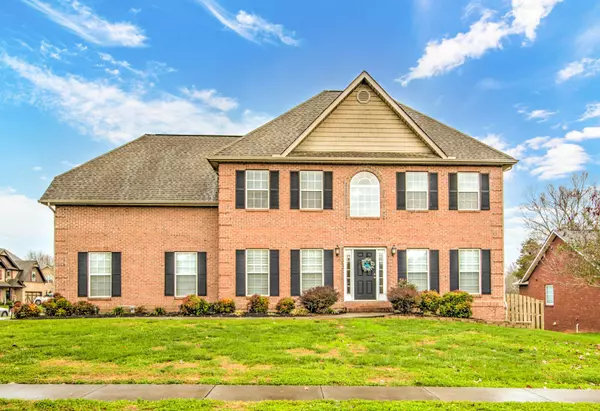 149 Glenshire LN, Lenoir City, TN 37771