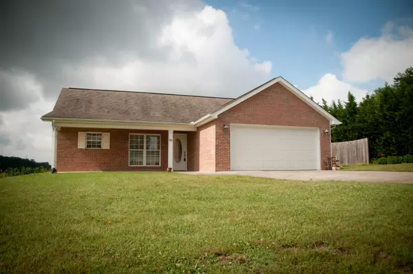 1456 Clendenen Rd, Maryville, TN 37801