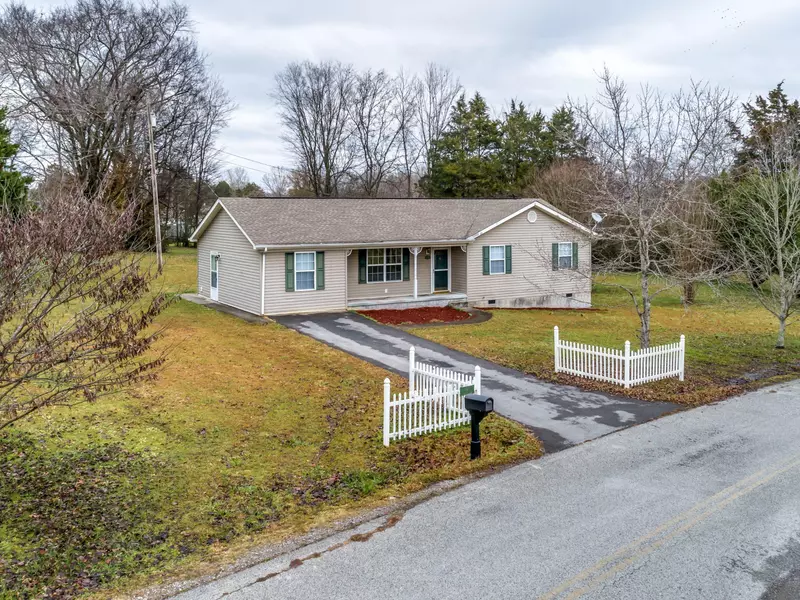 127 Gabe Keen LN, Decatur, TN 37322