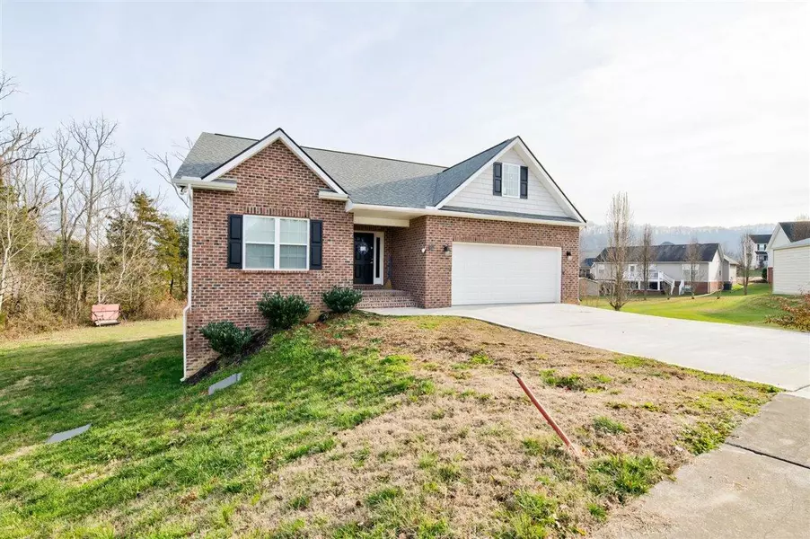 7414 Battle Creek LN, Corryton, TN 37721