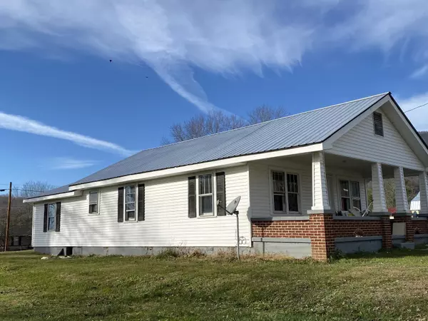 217 Red Clover LOOP, Ewing, VA 24248