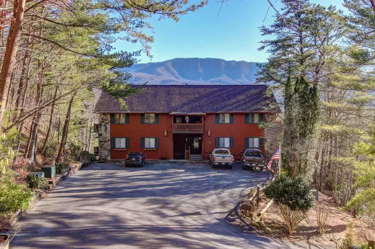 Gatlinburg, TN 37738,429 Deer Path LN #105