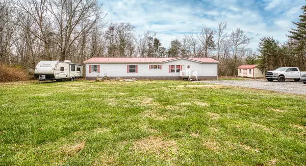 243 Taylors Chapel Rd, Crossville, TN 38572