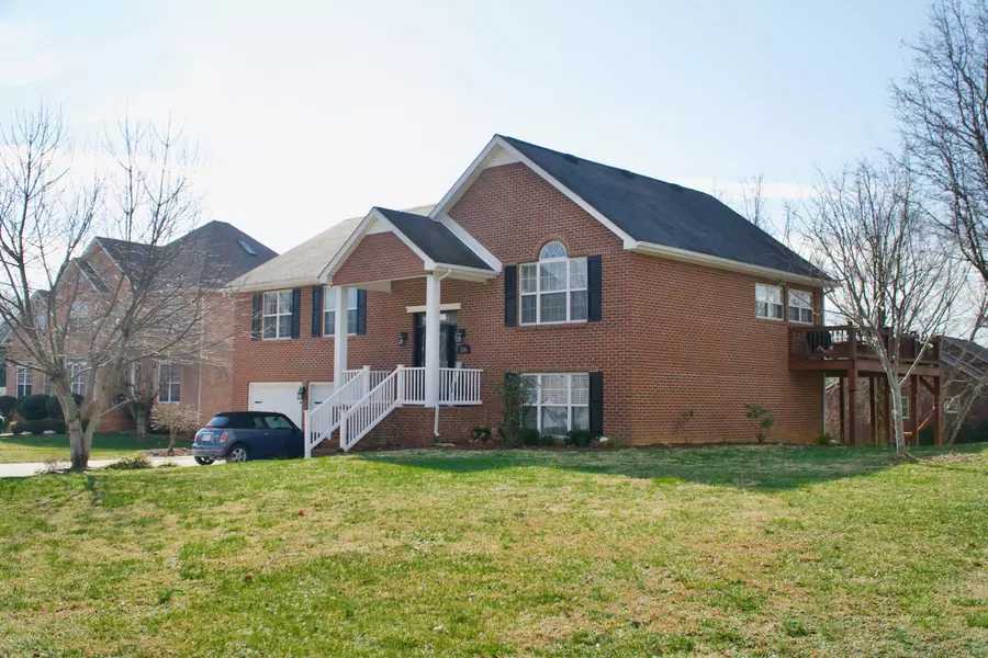 1316 Buckingham PL, Cookeville, TN 38501