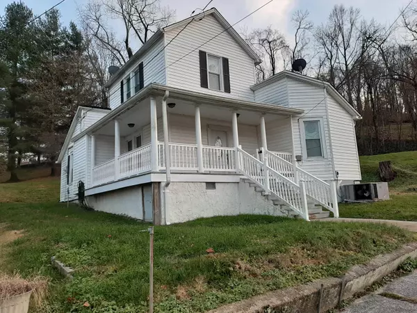 207 Chestnut St, Lafollette, TN 37766