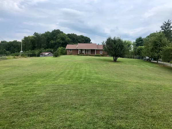 Tazewell, TN 37879,1716 Brooks St