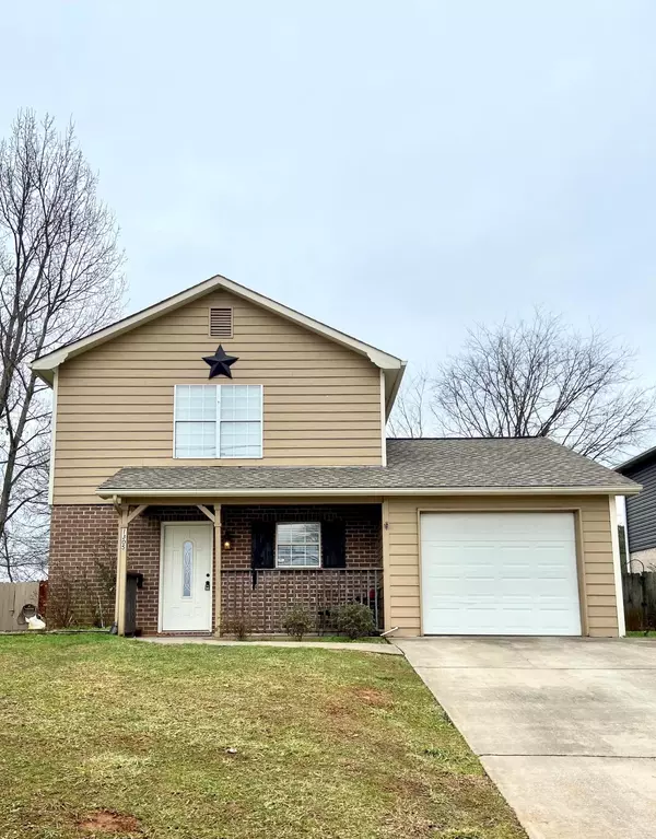 1305 Middlesettlements Rd,  Maryville,  TN 37801