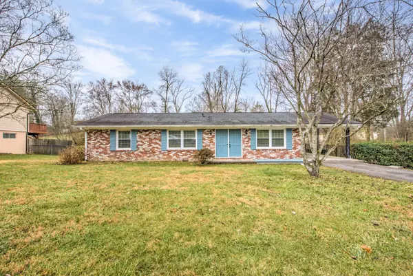 102 Colgate Rd, Oak Ridge, TN 37830