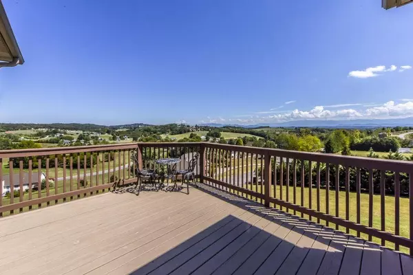 Kodak, TN 37764,405 Summerhill DR