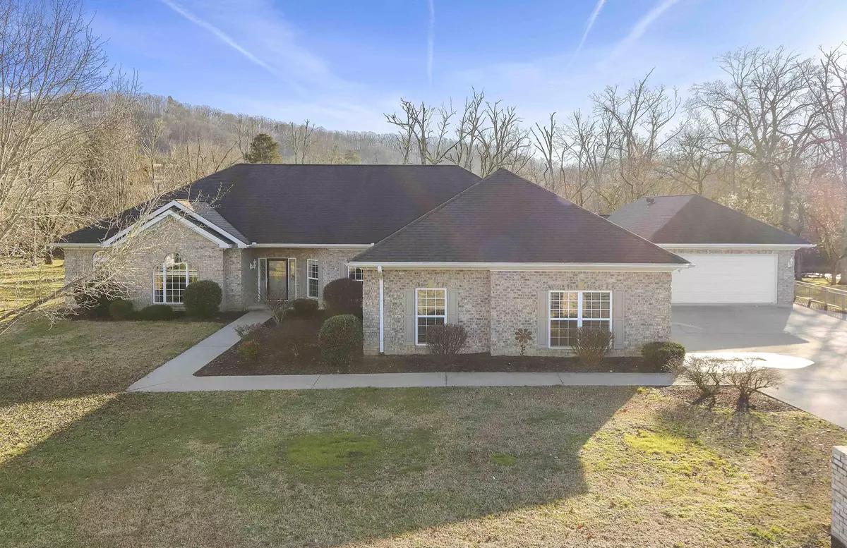 Oak Ridge, TN 37830,106 Southwood LN