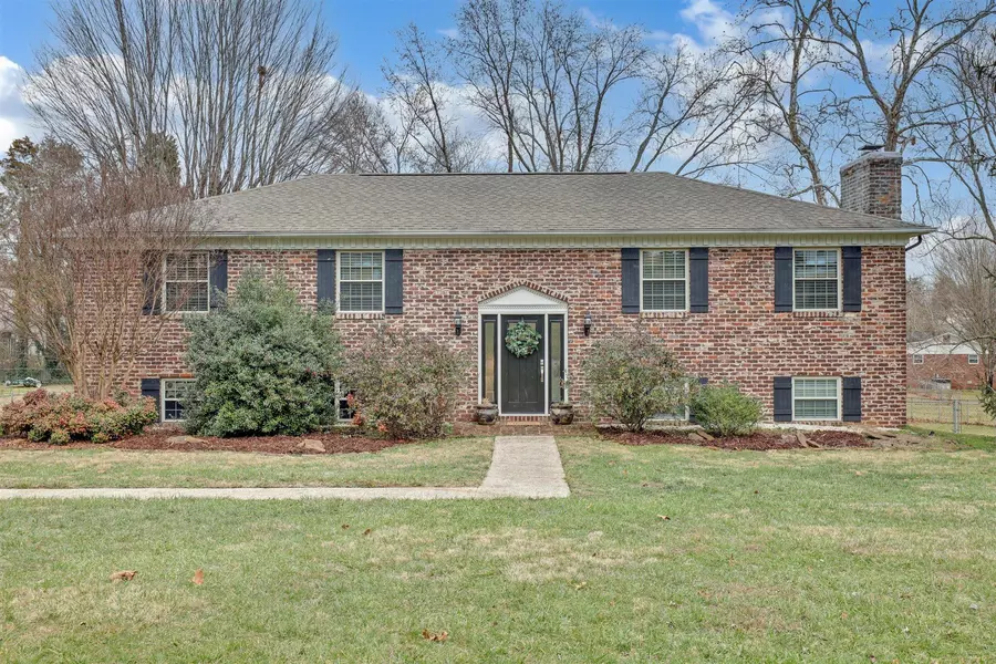 1104 Remington Rd, Knoxville, TN 37923