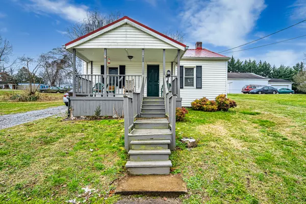 811 Carson St, Jefferson City, TN 37760