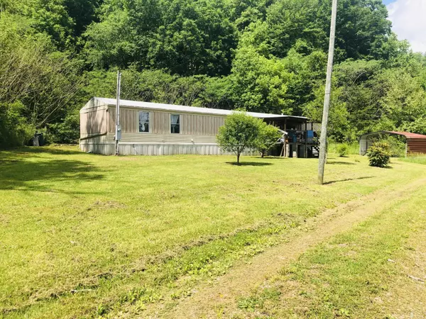 Jellico, TN 37762,1288 Maiden LN