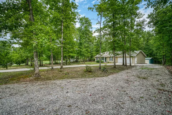 776 Wallace WAY, Grimsley, TN 38565