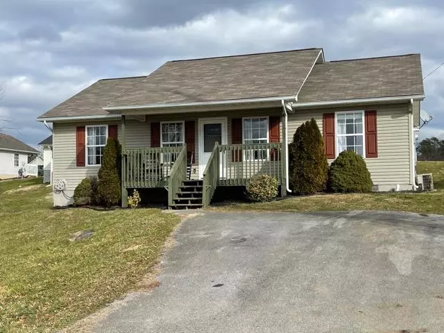 262 RED BUD LN, Sevierville, TN 37876