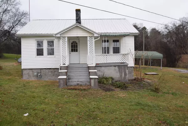 326 Main St, Dandridge, TN 37725