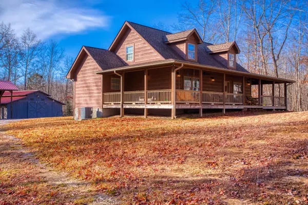 424 Wilderness LN, Jamestown, TN 38556