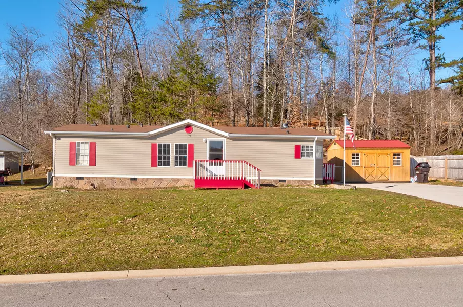 160 Abbott Rd, Lenoir City, TN 37771