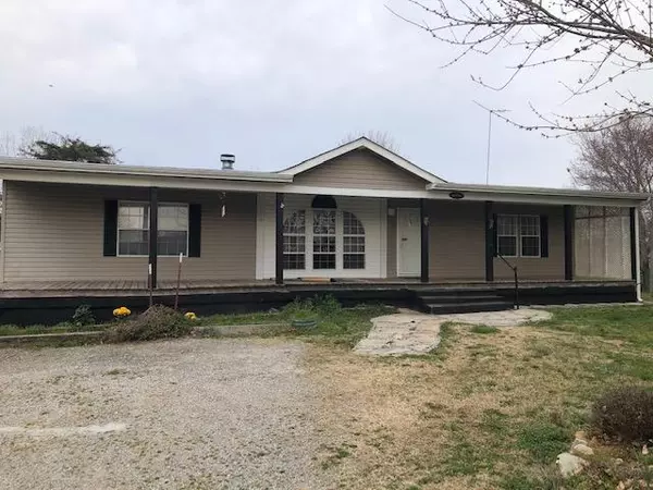 333 Glenlock Rd, Sweetwater, TN 37874