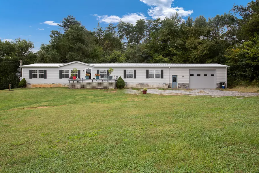 3055 Quarry Hollow Rd, Friendsville, TN 37737