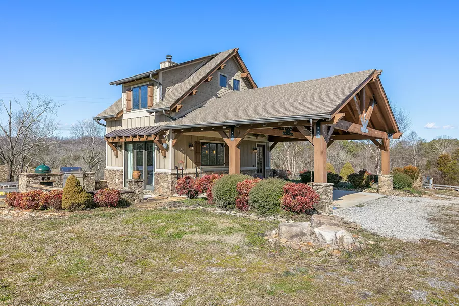 199 Fairview Rd, Tellico Plains, TN 37385