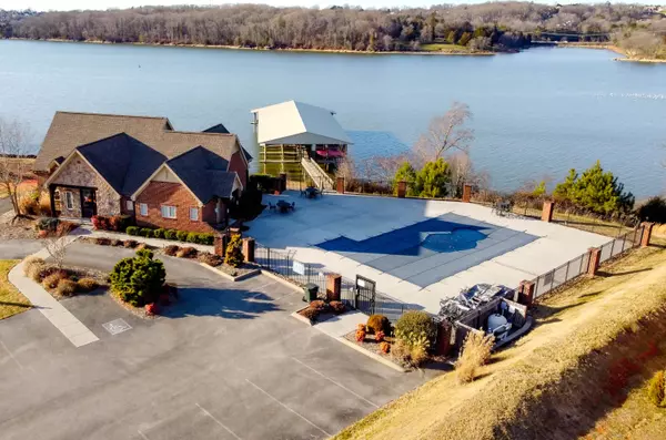 Louisville, TN 37777,Topsail CT