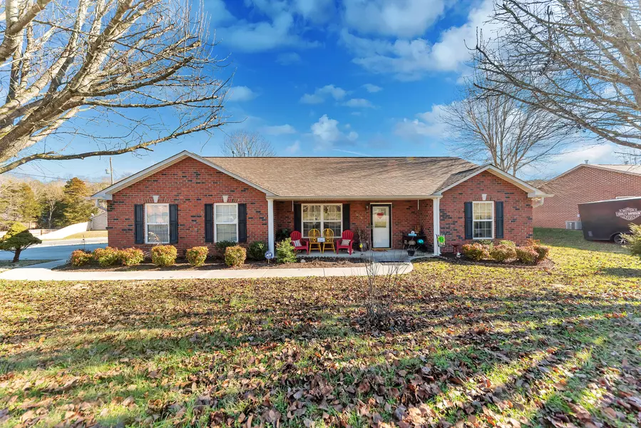 6514 Glorious LN, Corryton, TN 37721