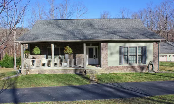 336 Robin Hood DR, Crossville, TN 38555