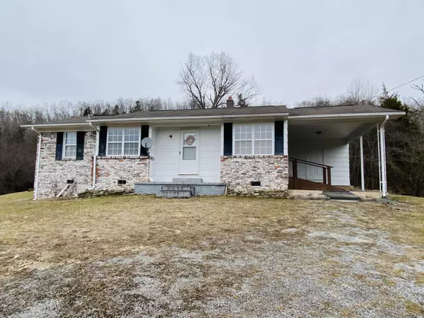 1709 Lick Branch Rd, Ewing, VA 24248