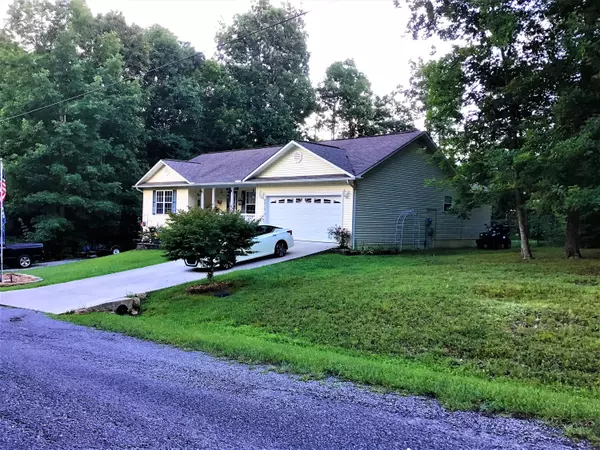 6018 War Club DR, Crossville, TN 38572