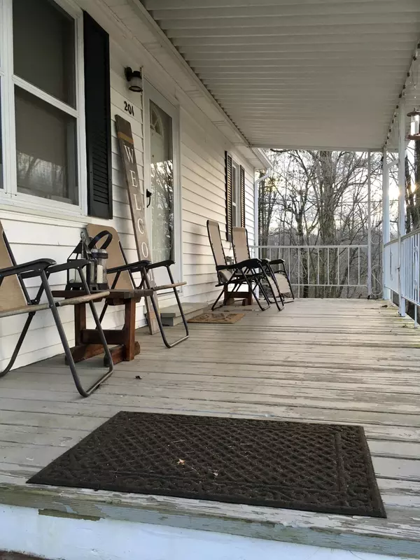 Greenback, TN 37742,201 Ownby Rd