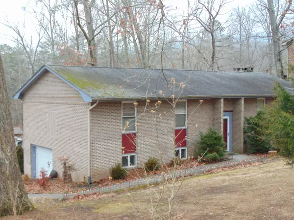 Harriman, TN 37748,108 Navaho LN